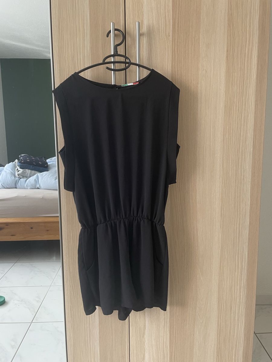 Tute: Schwarzer Sommer Jumpsuit, Gr. S – Usato da Schnottwil venduto da MysticWitch