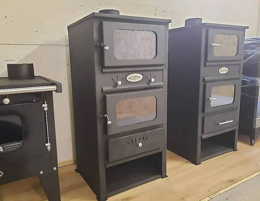 Stufe caminetto: Poêle à bois / cuisinière Modèle : Turmin-Plus. – Usato da Sion venduto da Swissquali. 1