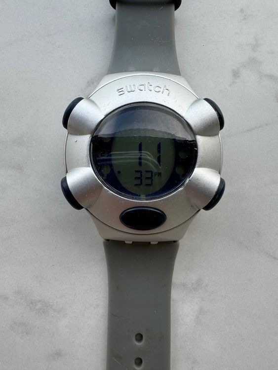 SWATCH*BEAT*ALU *YQS1000*FLOATING.DOT.*MIT SILIKON BAND 2