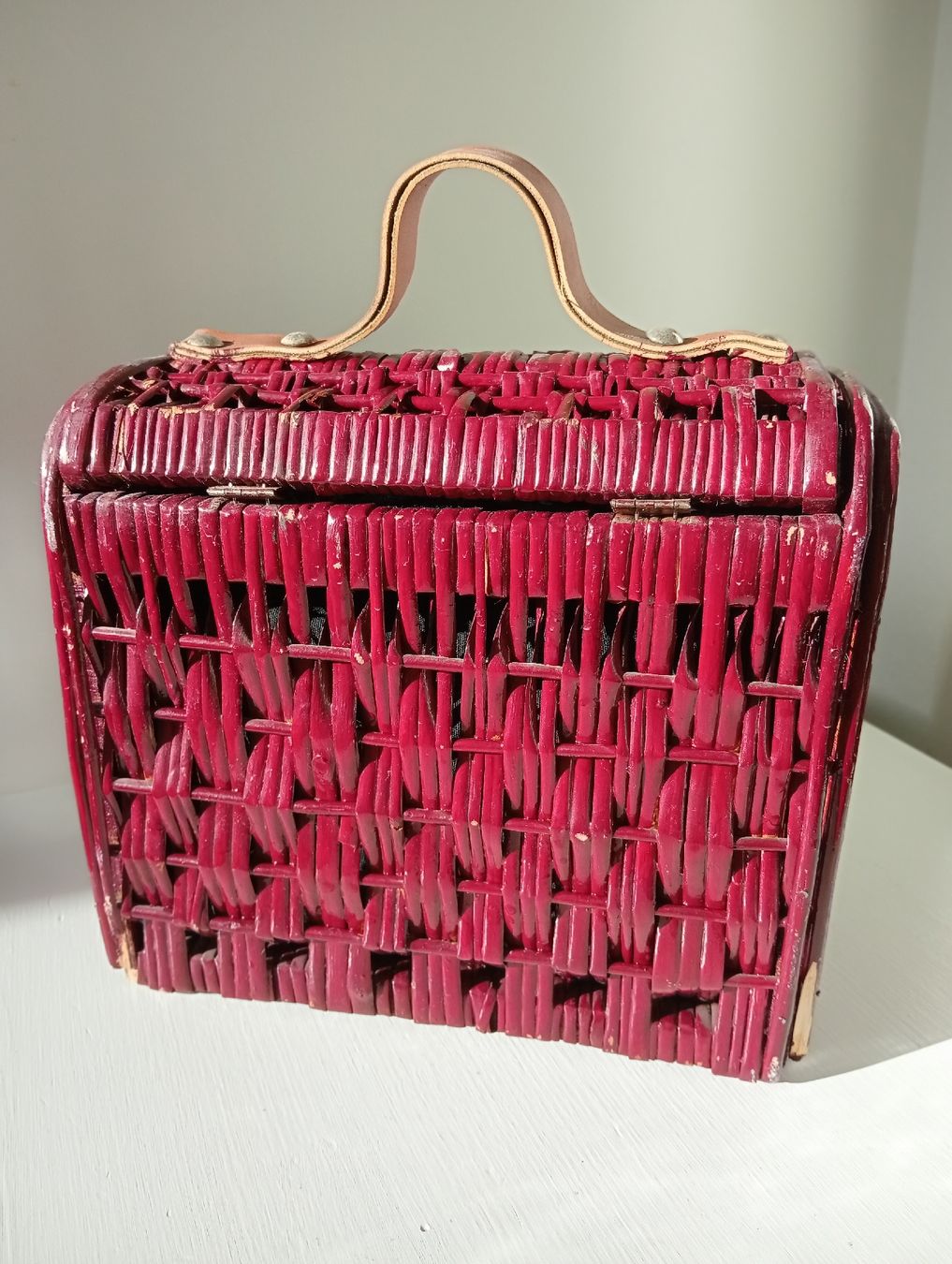 Altro in Antiquarato & Arte: Vintage Picknickkorb, Korb, Korbweide, Handgefertigt, Rot – Usato da Allschwil venduto da Evgeniia78 3