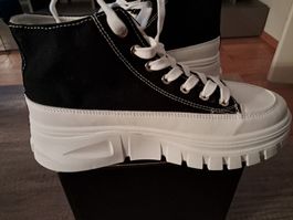 Scarpe donna alte nere suola bianca nuova