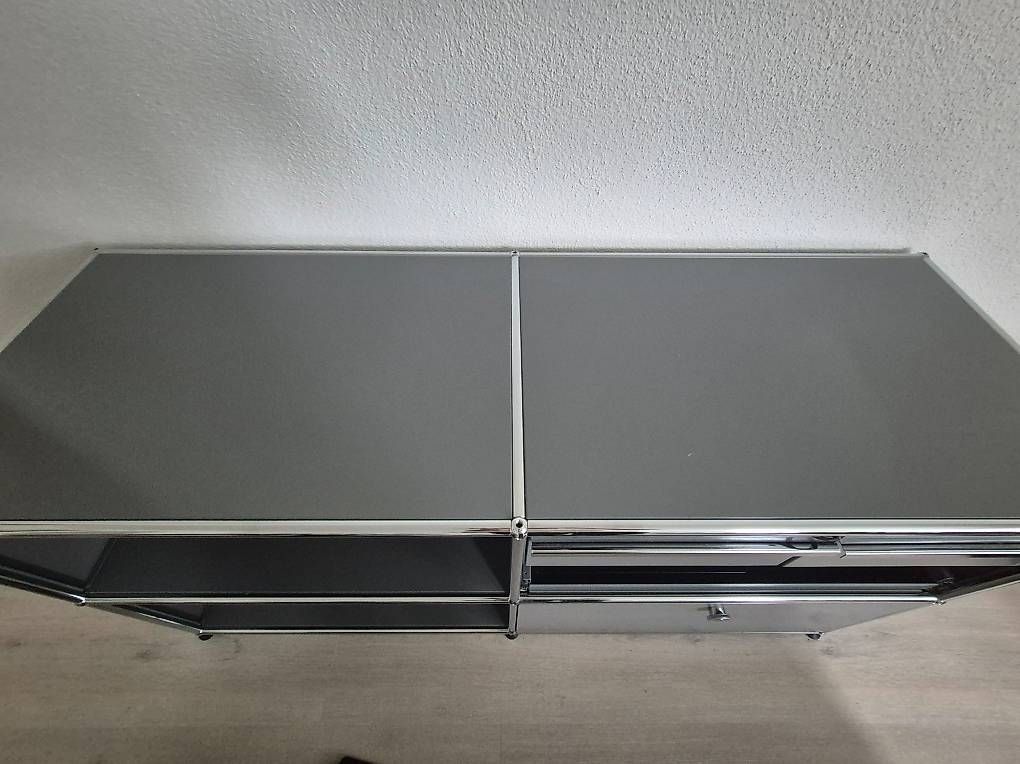 USM Scaffali: Original USM Haller Sideboard, Mittelgrau – Usato da Winkel venduto da julia_111 1