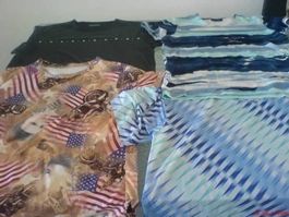 4 schöne, moderne Shirts M/L