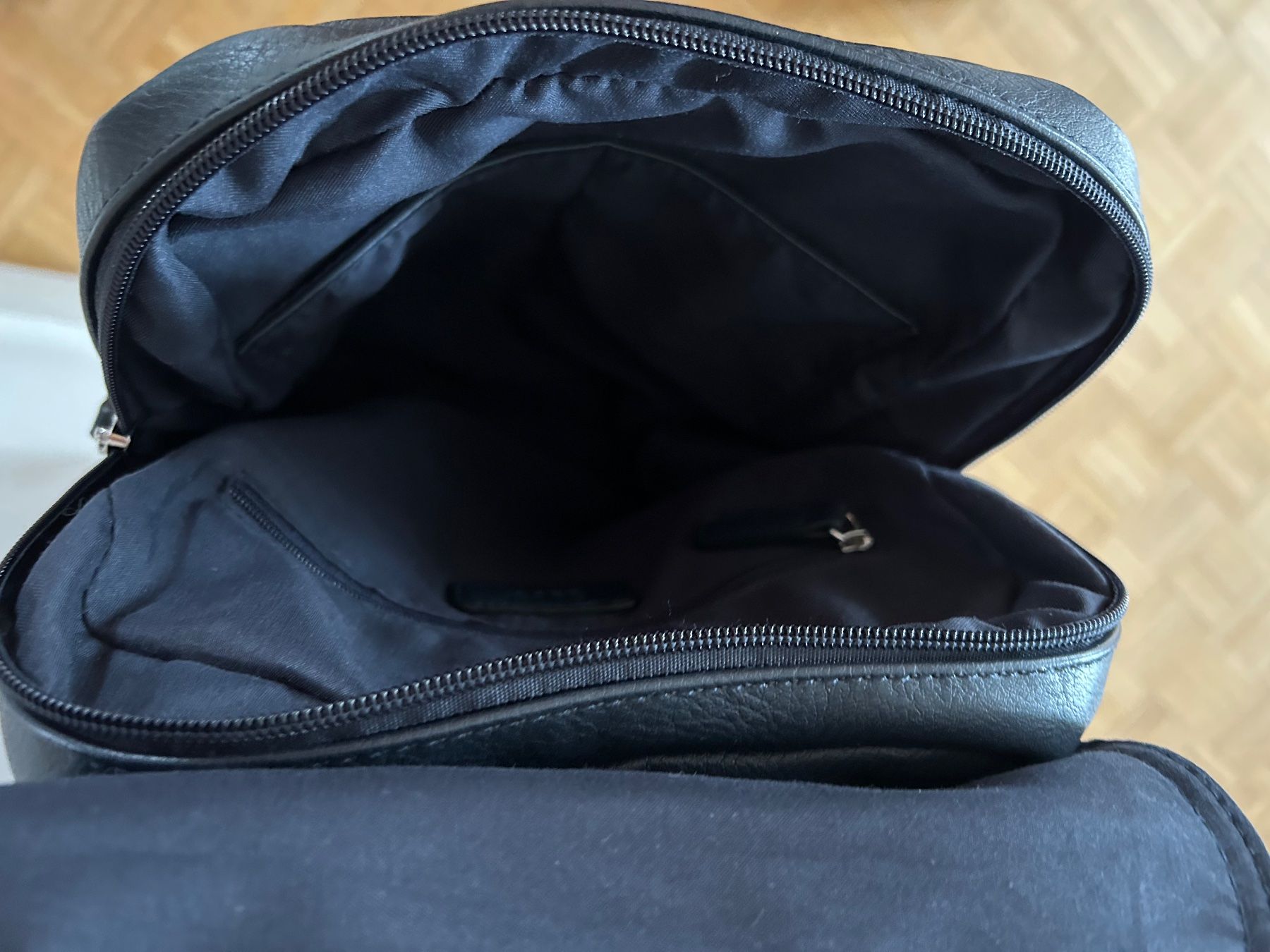 Gabor Rucksäcke: Gabor Rucksack dunkelblau Modell Mina – Gebraucht aus Glashütten von ganadora 3