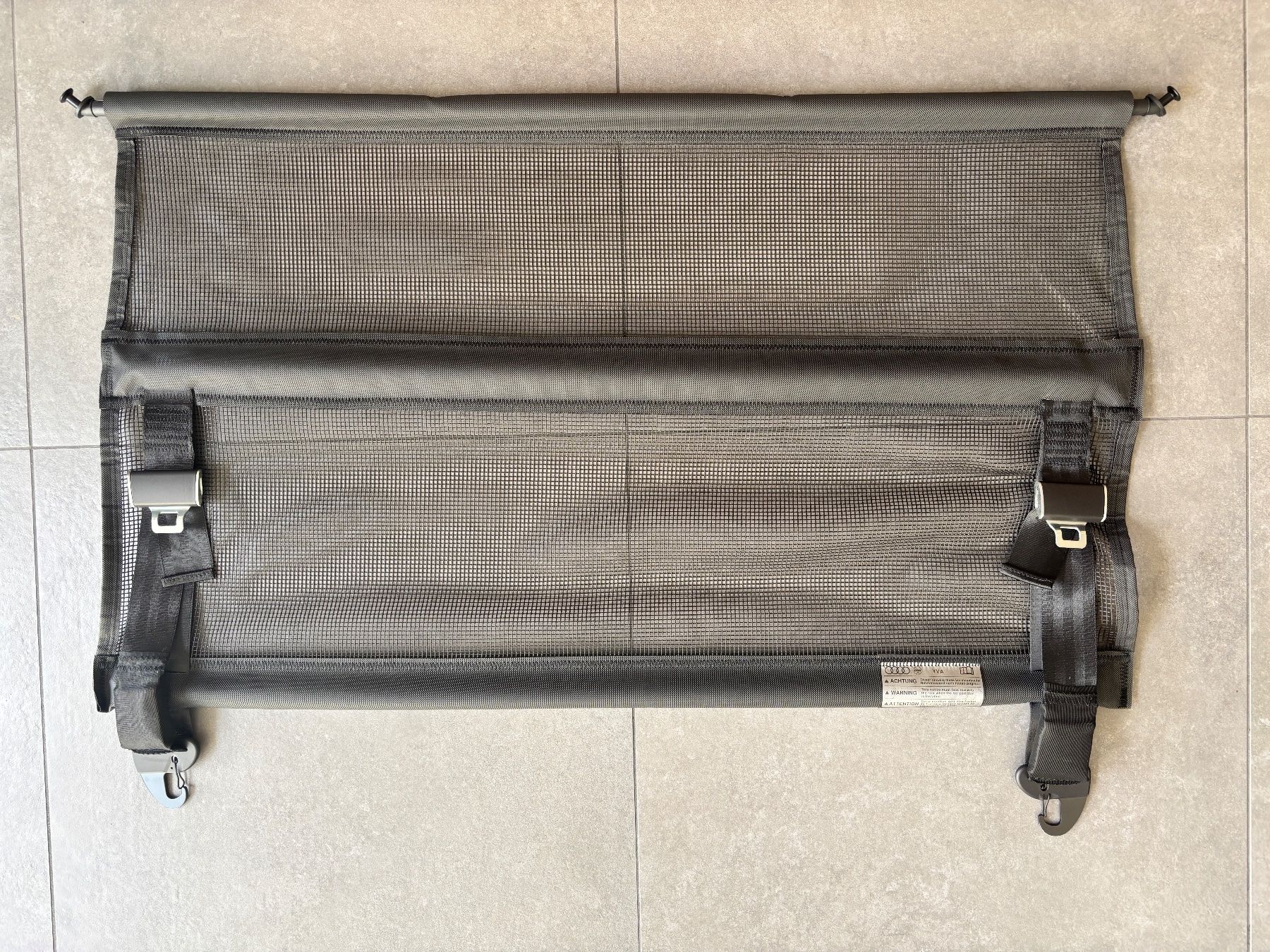 Audi Accessori per altri veicoli: Audi Q5 Luggage Divider Net (OEM) – Nuovo e nell'imballaggio originale da Ebertswil venduto da LottevA
