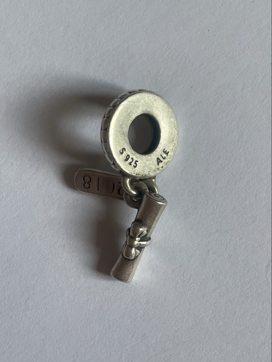 Pandora Ciondoli: Pandora charm Schriftrolle – Usato da Zürich venduto da regenwetter100