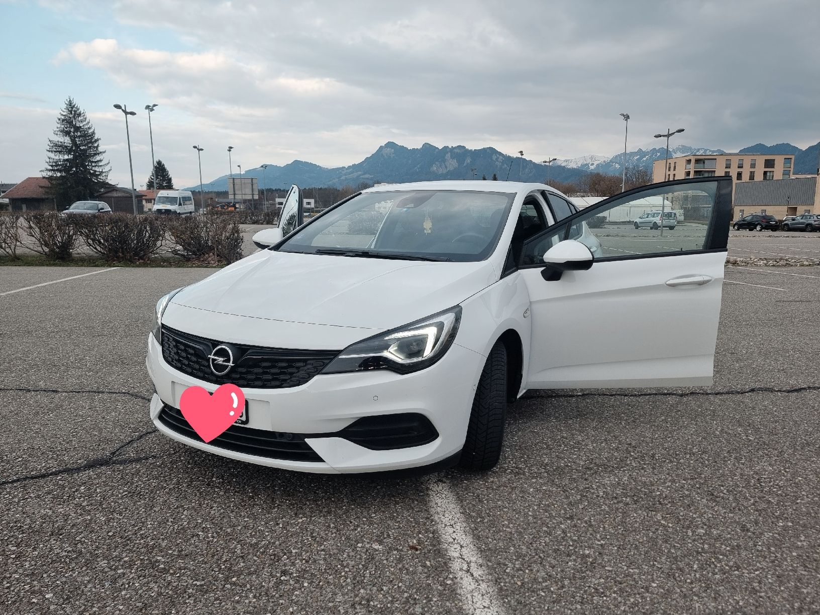 Opel Autos: Voiture Opel Astra modèle 2020 – Gebraucht aus La Tour-de-Trême von zem_g8wf 1