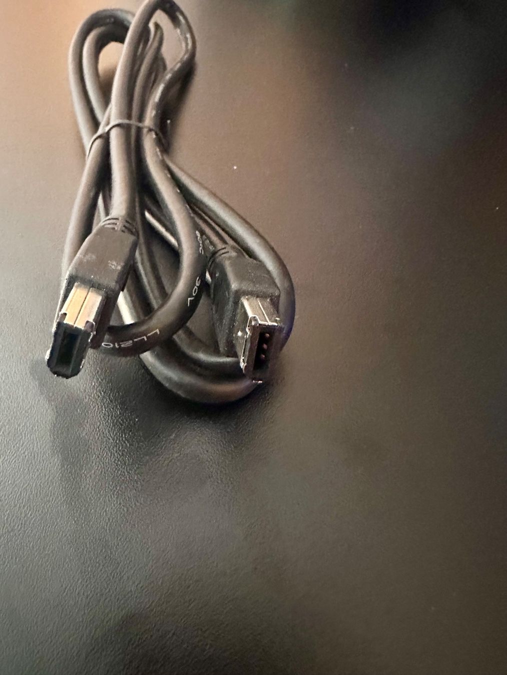 Cavi: Fire Wire Kabel – Usato da Oberuzwil venduto da bookforest