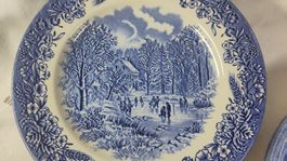 10 Assiettes creuses avec motifs d'hiver Churchill, England