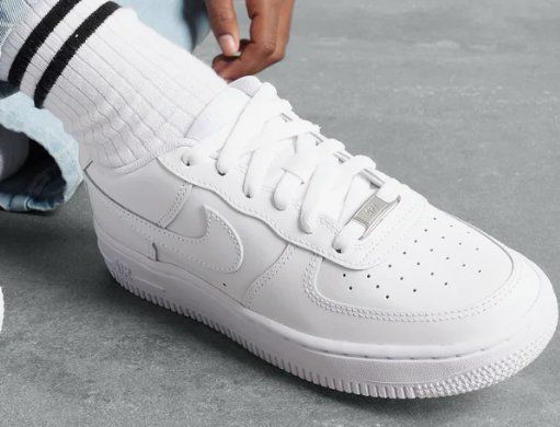 Nike Scarpe da donna: Nike Air Force 1 Gr. 35,5, NEU! – Nuovo e nell'imballaggio originale da Turbenthal venduto da lau_2nrd 1
