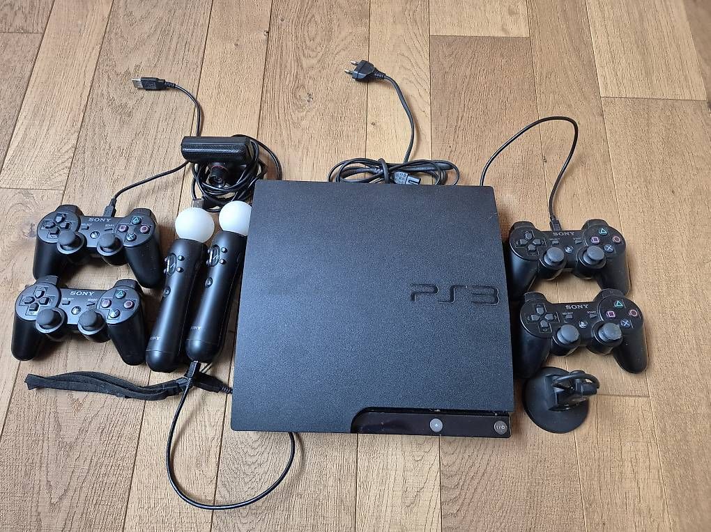 Konsolen: Playstation 3 inkl.4 Controller, Motion Set, Headset – Gebraucht aus Zürich von koj_6zq5