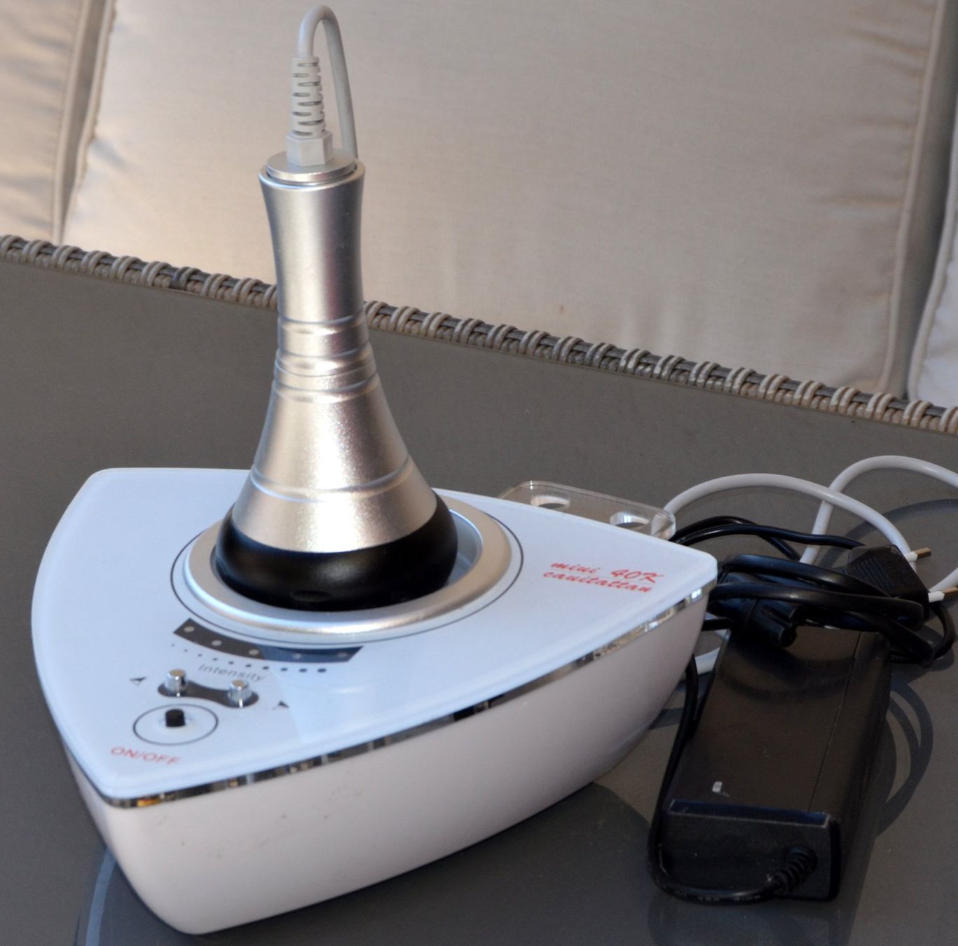 Attrezzature mediche: Mini 40K Ultrasonic Cavitation Machine – Usato da Collonges venduto da arashee
