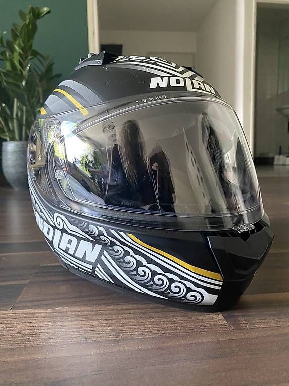 Caschi & visiere: Motorradhelm Marke NOLAN – Usato da Sursee venduto da carole_eltschinger 2