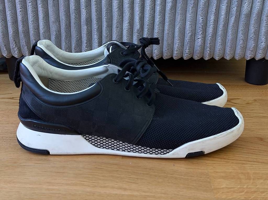 Louis Vuitton Scarpe da uomo: Baskets Louis Vuitton en cuir Damier et mesh – Usato da Cologny venduto da Nayiri
