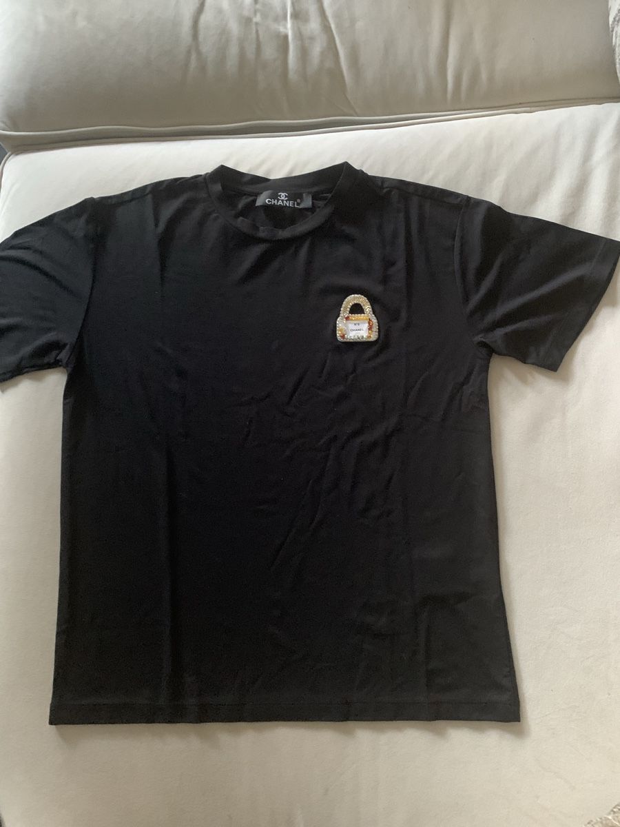 Chanel T-shirt: Chanel Sweatshirt – Usato da Bergdietikon venduto da zor_856j 1