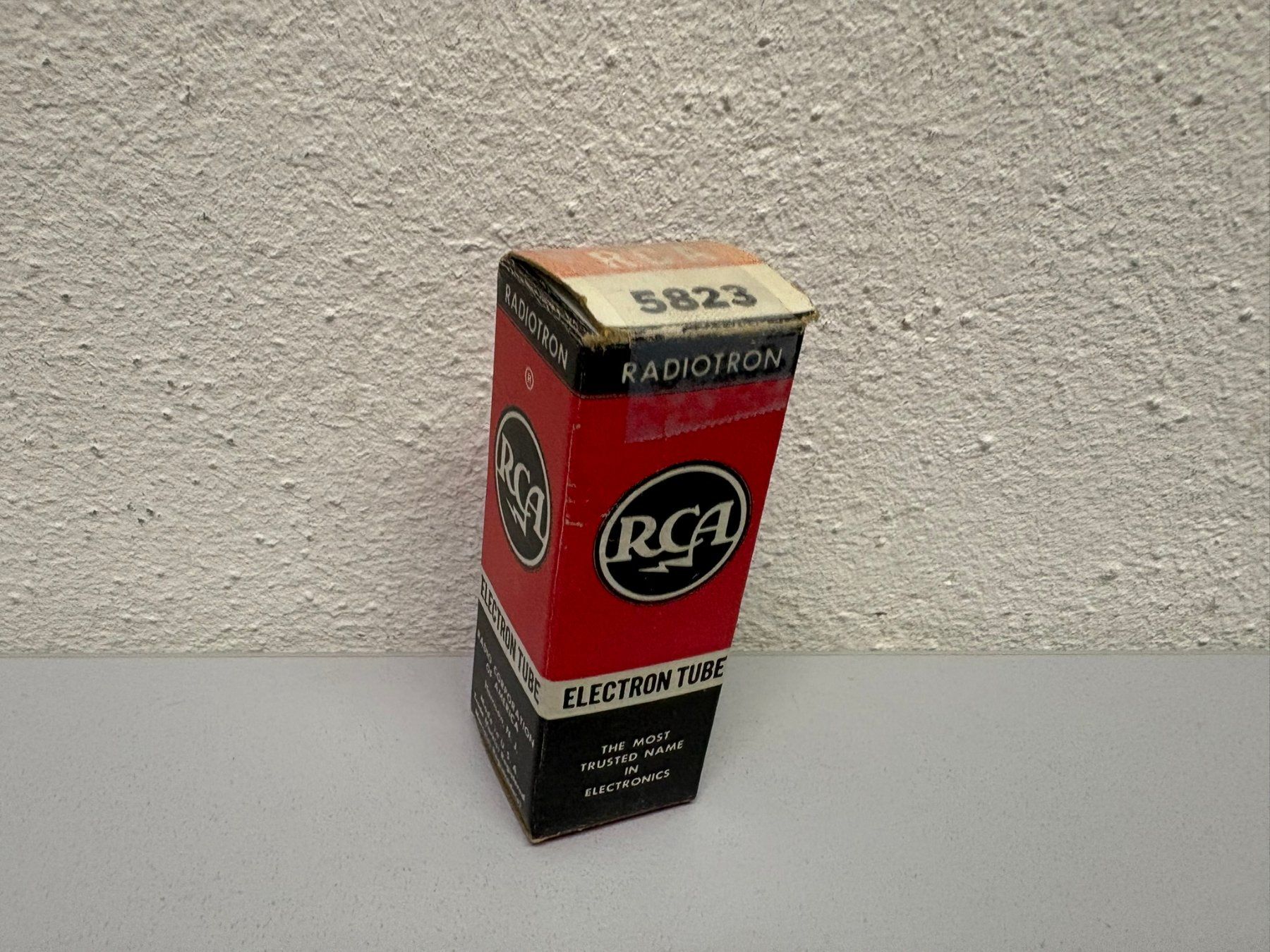 Elektronikbauteile: RCA 5823 – Neu (gemäss Beschreibung) aus Hochdorf von av-electronics
