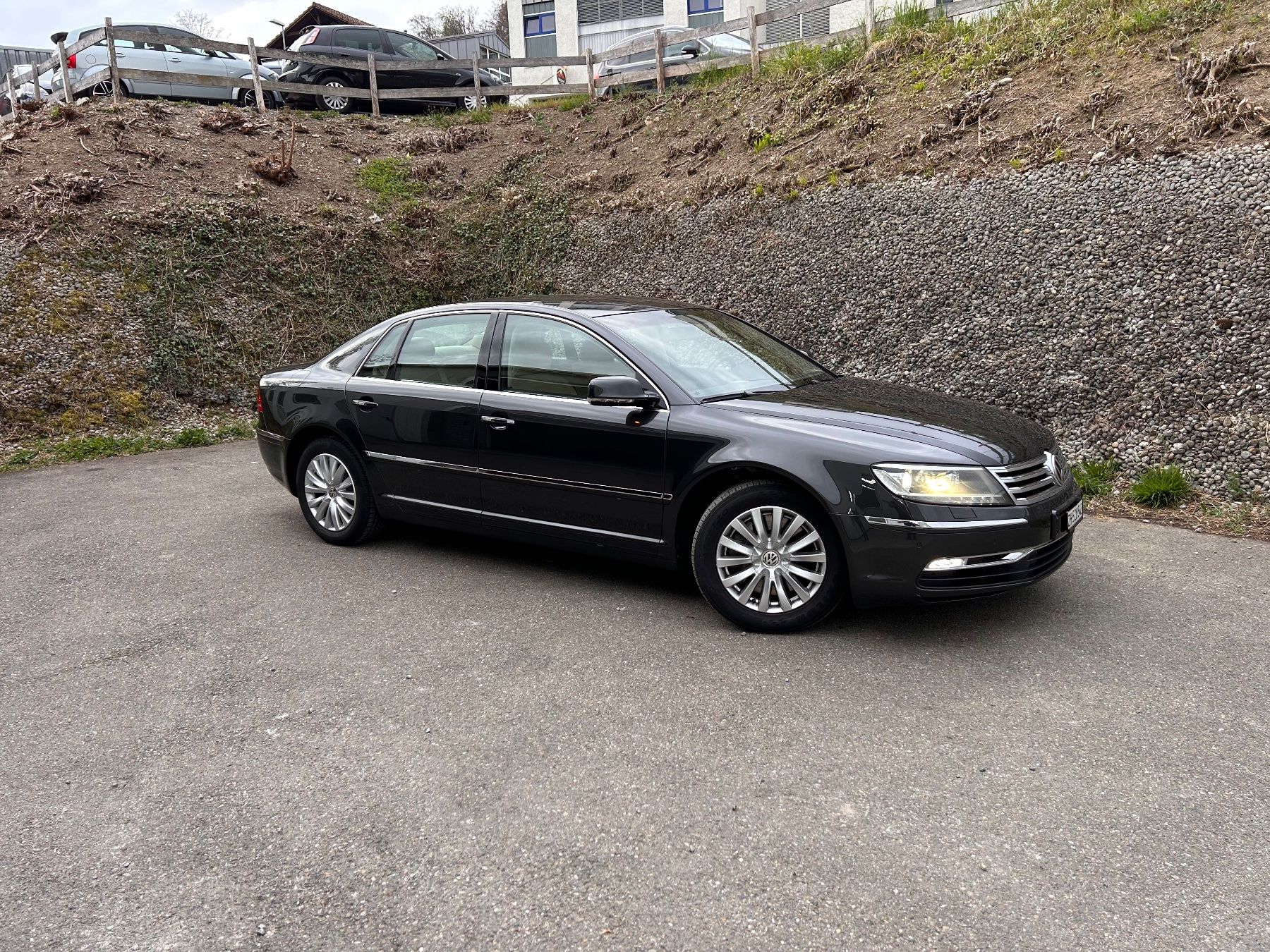 VW Automobili: VW Phaeton 3.0 TDi V6 4M – Usato da Bülach venduto da morbrothers