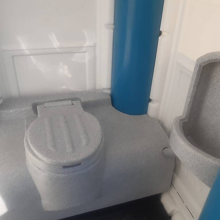 WC: Baustellen WC, Dixi, Toi Toi – Usato da Sachseln venduto da NuSiSa 3