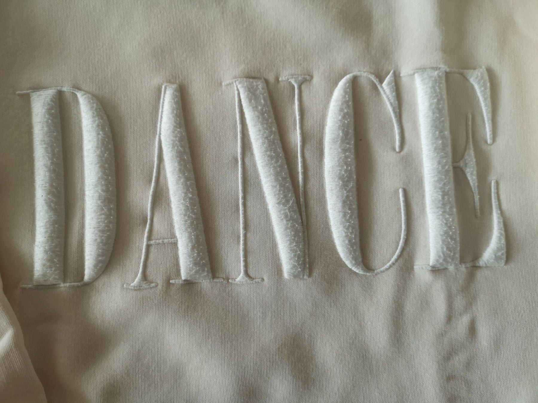 Maglioni & Felpe: Dance Sweater Pullover Farbe Offwhite von Closed Grösse: M – Usato da Suhr venduto da Funkenflug