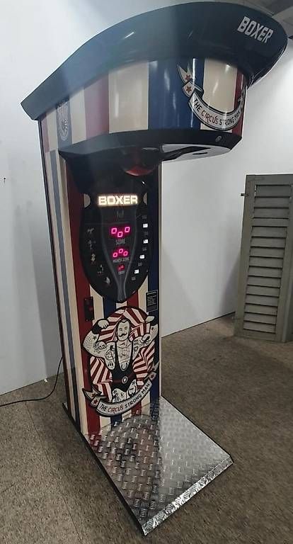 Slot Machine: Boxautomat, Boxer, Boxmaschine – Usato da Oberhasli venduto da pinballer