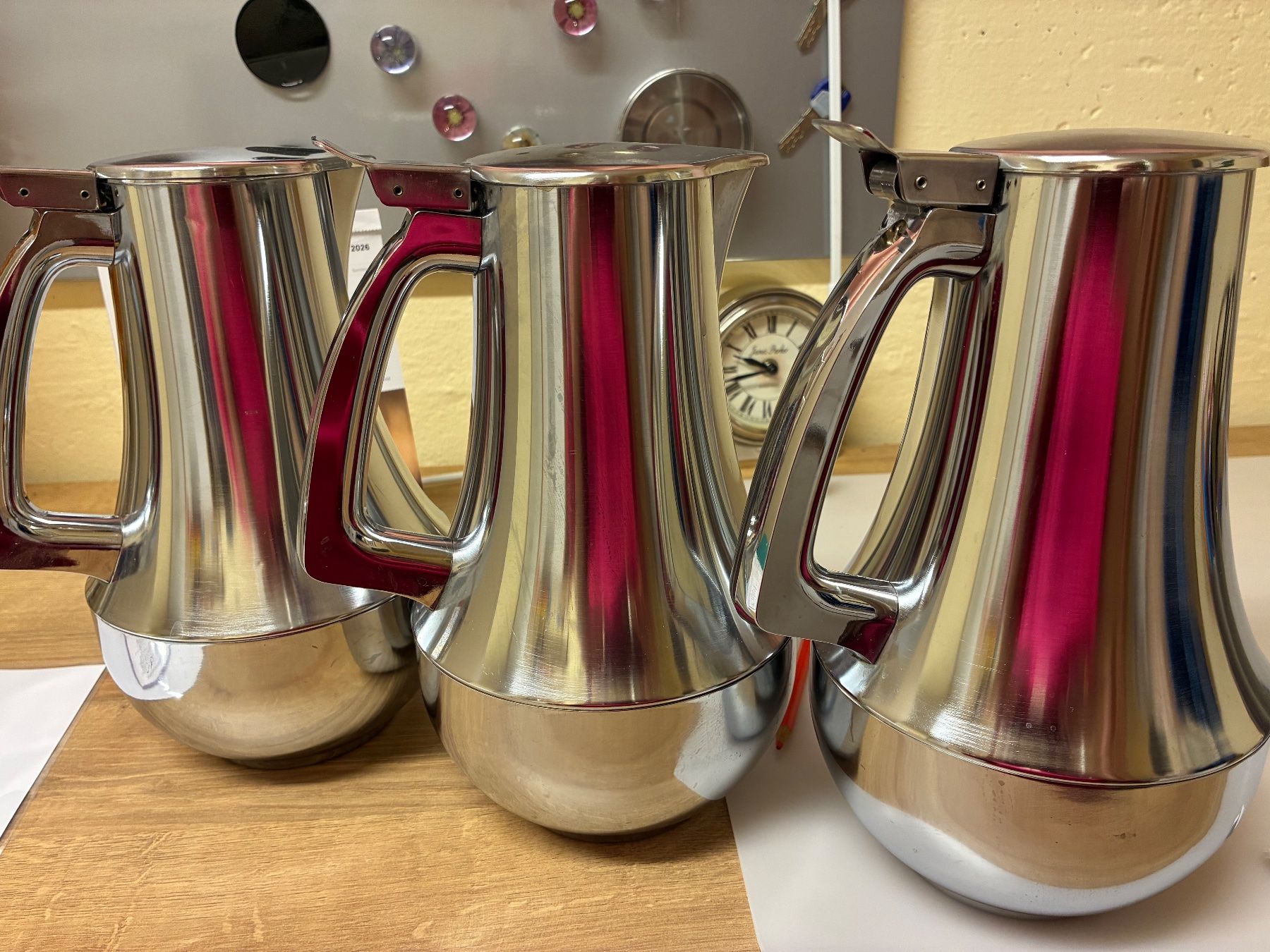 Caraffe: Isolierkanne von Theos!!! – Usato da Bettlach venduto da Brissoni 3