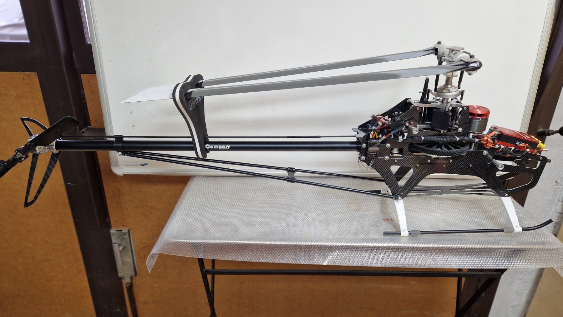 Modellismo RC: Compass Chronos 700 und viel Zubehör – Usato da Boppelsen venduto da Schmiddi8 1