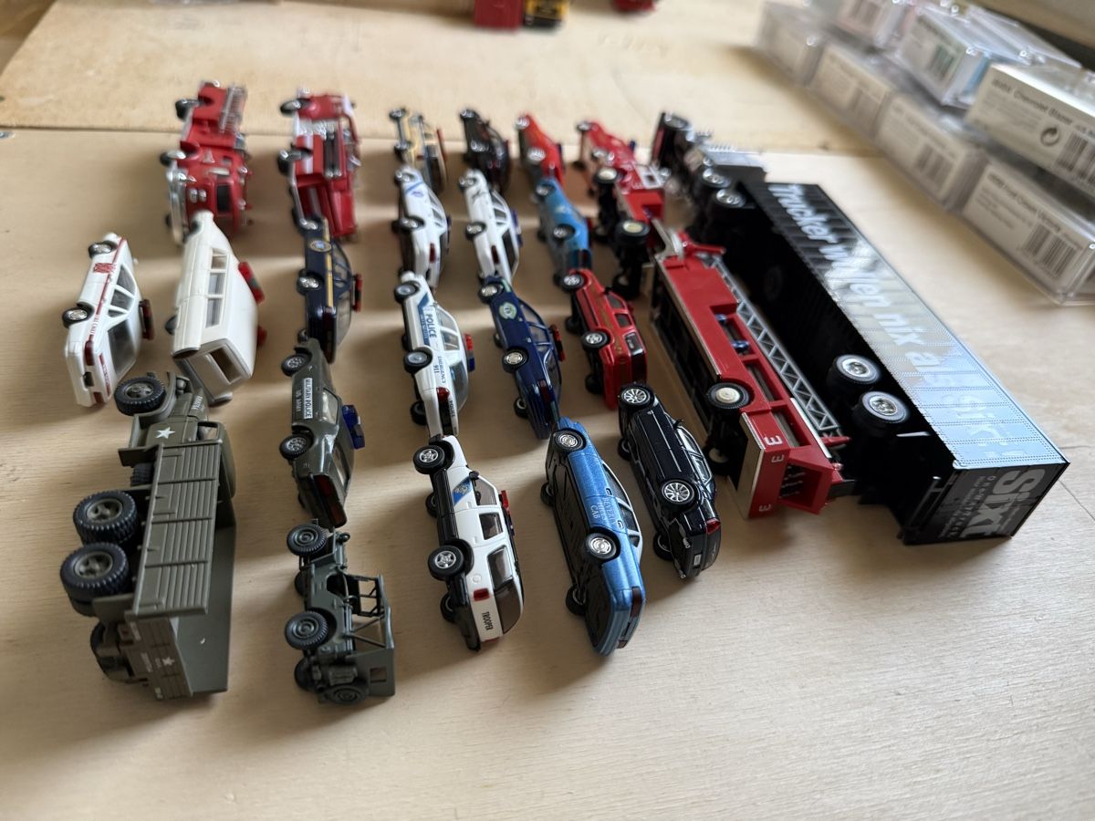 Modellini d'auto: Modèles US 1/87 / HO – Usato da Morrens VD venduto da YannD02 1