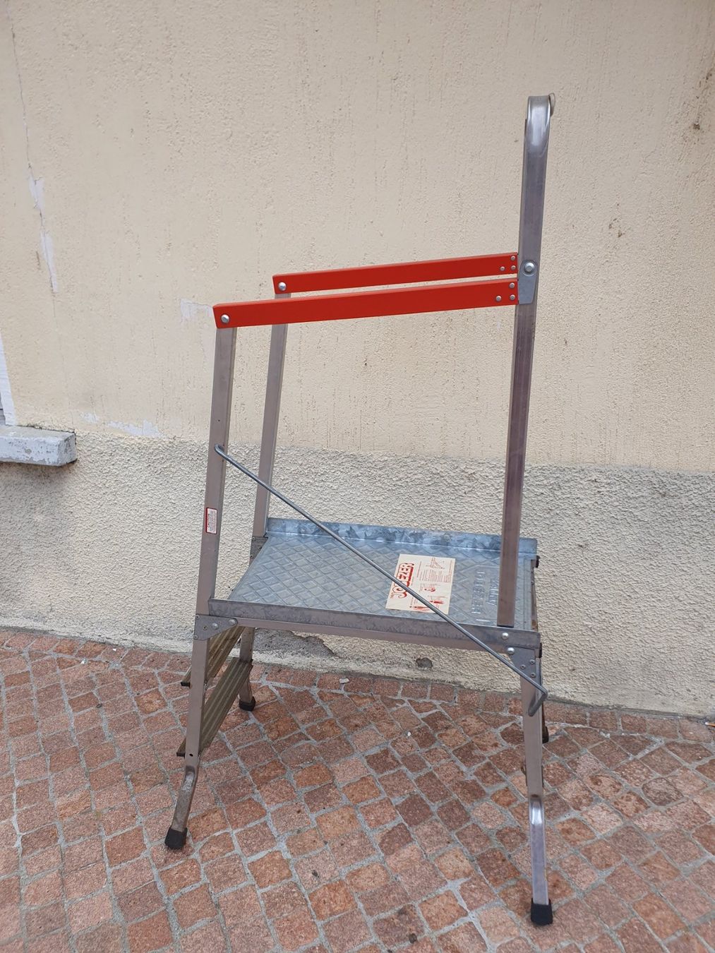 Ponteggi: The Jobezer – Usato da Melano venduto da H-Sara
