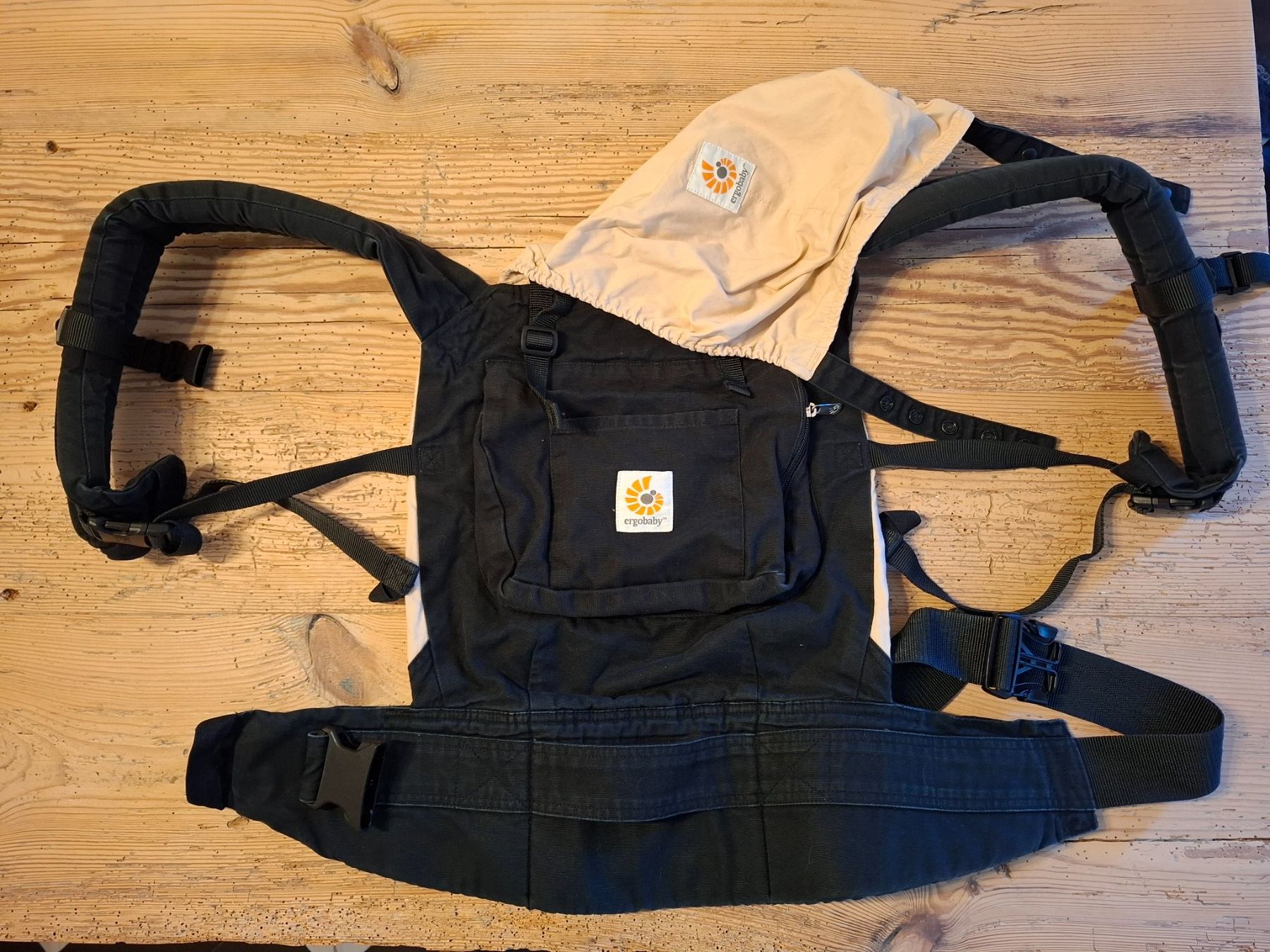 Ergobaby Marsupi portabebè: Ergobaby mit Neugeborenen-Einsatz – Usato da Zuoz venduto da Mime2