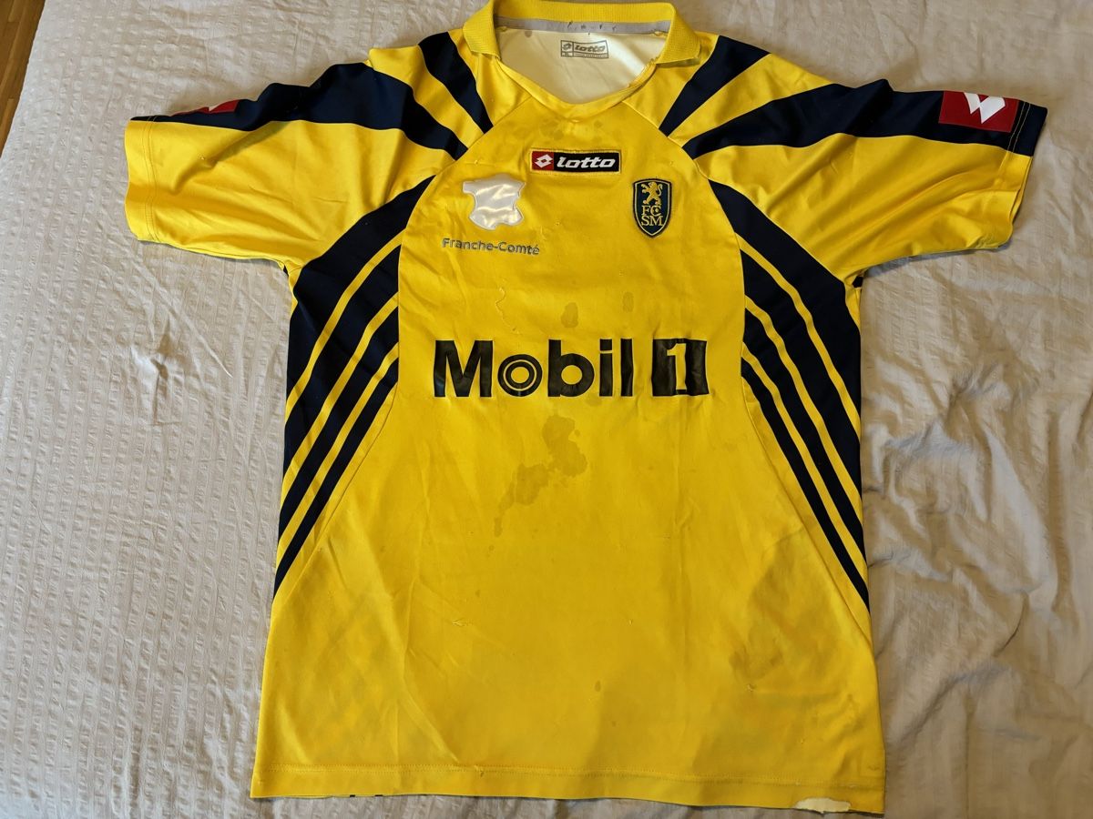 Leibchen & Hosen: Sochaux n8 maillot – Gebraucht aus Le Grand-Saconnex von focamix