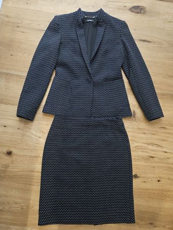 Tolles Kostüm von Max&Co nachtblau Gr. 36