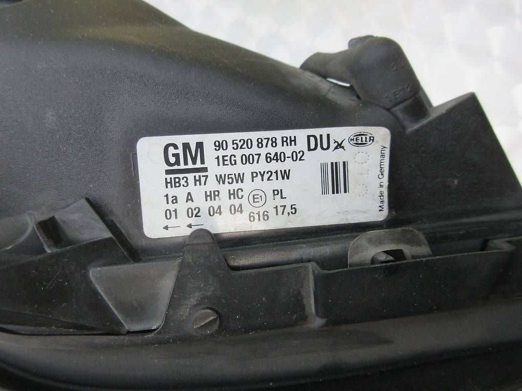 Opel Fari: Phare avant droite Opel Astra G – Usato da Champagne venduto da nan_2dwz 1
