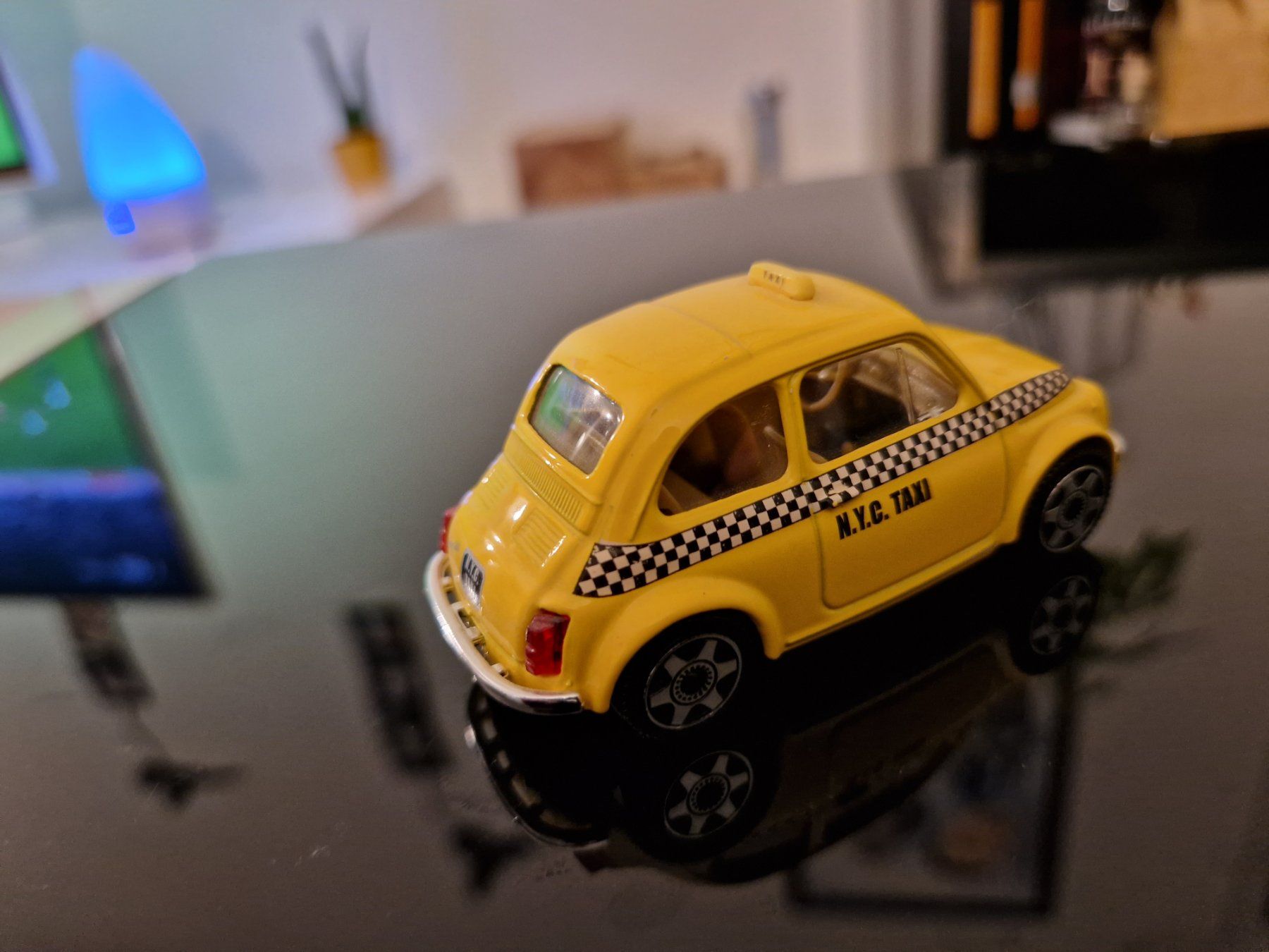 Fiat Modellini d'auto: Fiat 500  táxi scale 1/43 – Usato da Meggen venduto da GoncallvesTiago21 1
