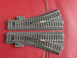 MÄRKLIN C-Gleis Weichen-Paar mit el. Antrieb