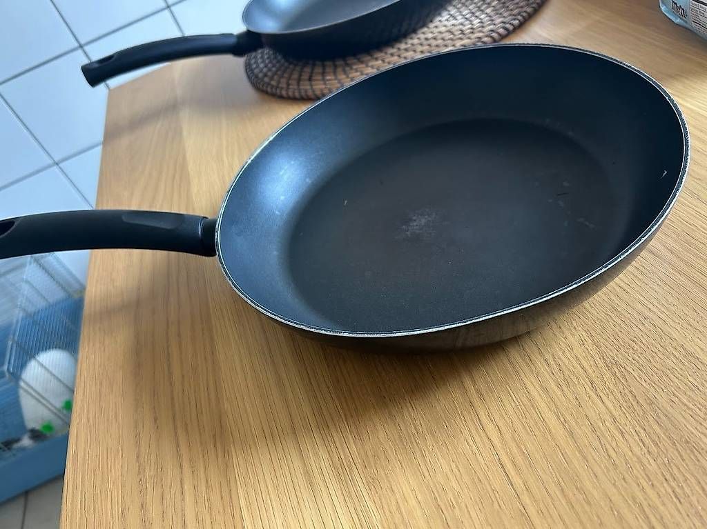 Padelle: Lot de 2 poêles Migros – Usato da Genève venduto da cor_5frl 2