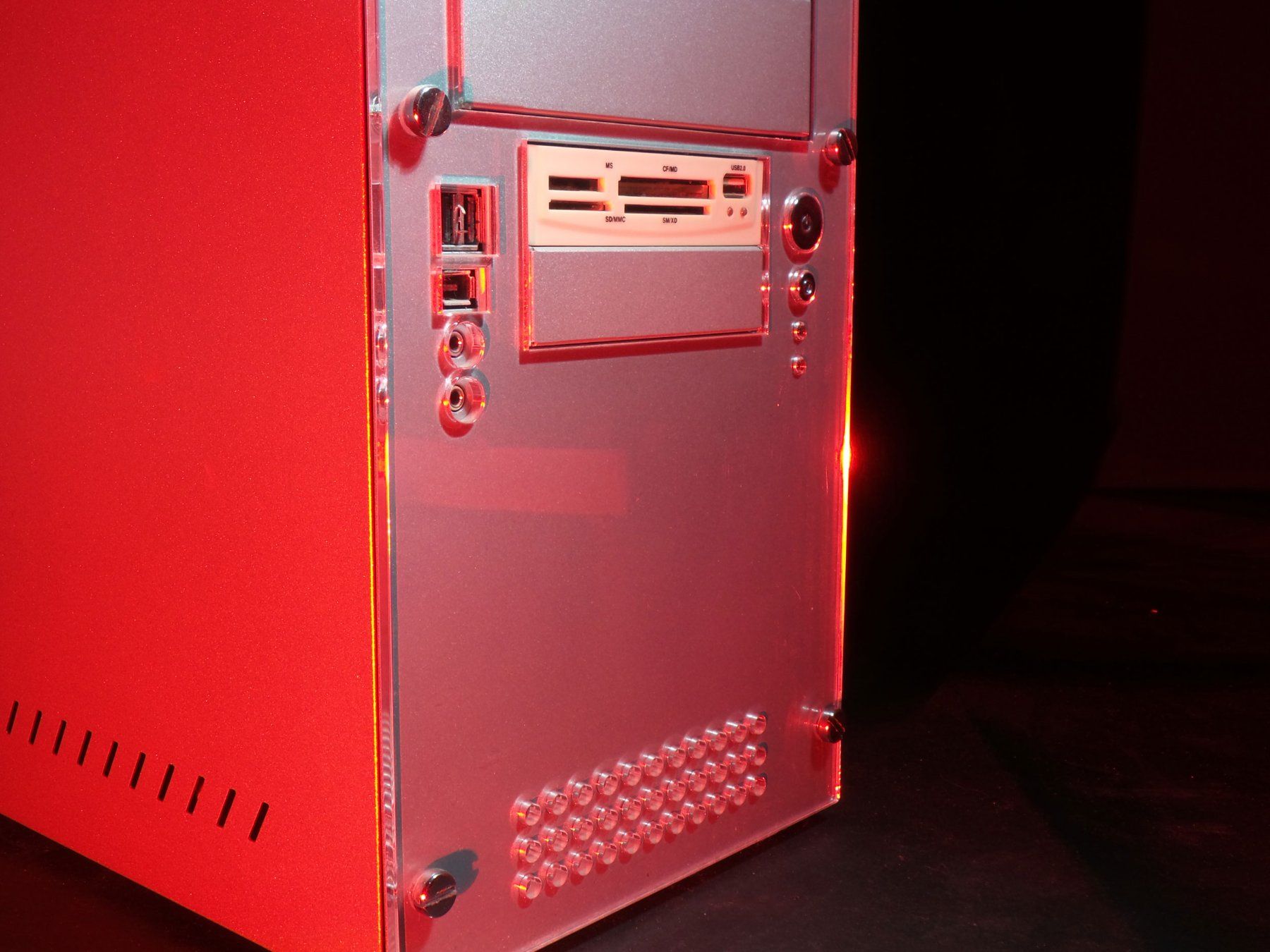 Boîtiers: Alu PC Case - Aluminium Computer Gehäuse – D'occasion à Suberg par lov_d8l6 1