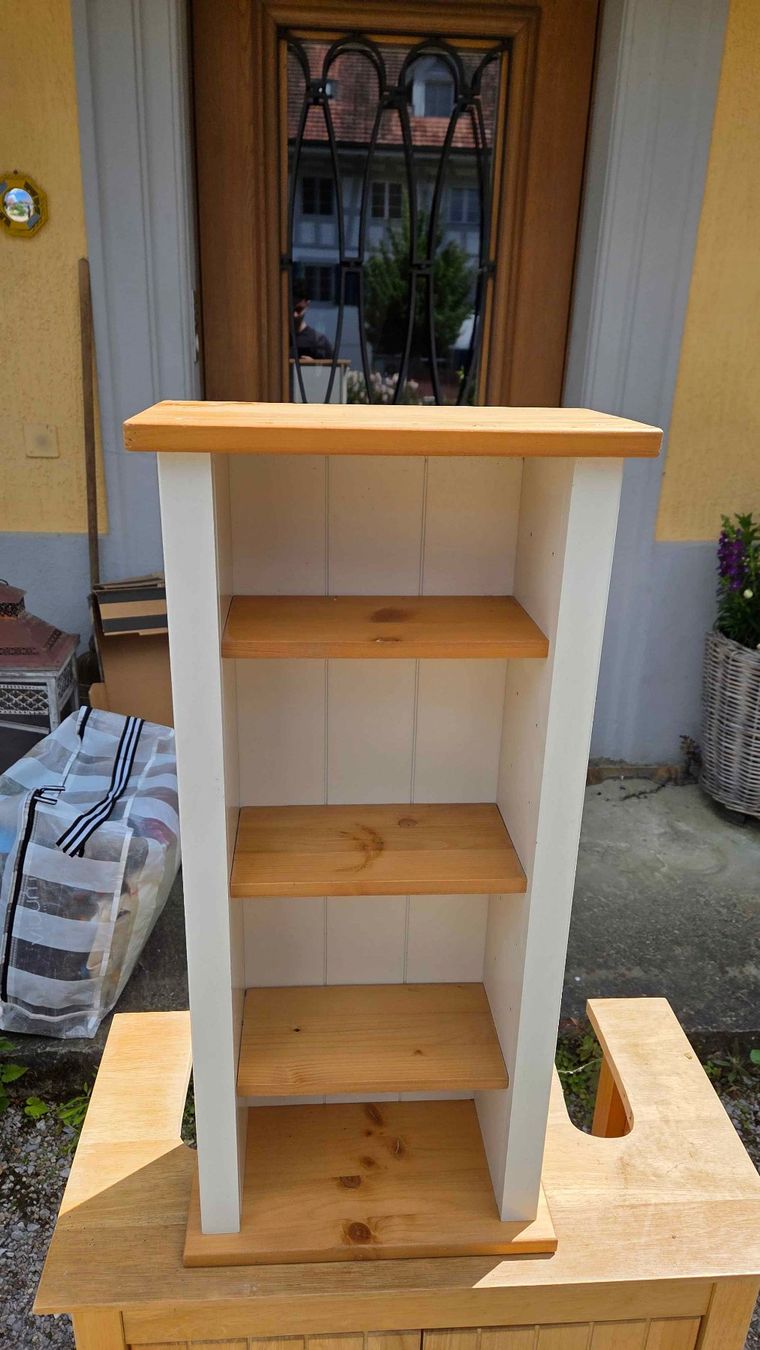 Commodes: Holzkommode – D'occasion à Rafz par luc_7v2v