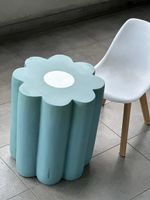 Flower Table by Sannhild Keitler for Micasa, mit Stuhl!