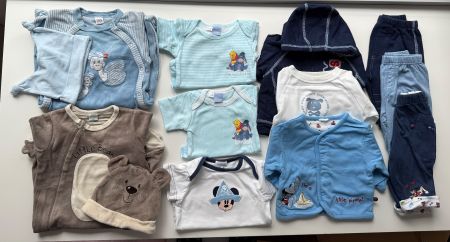 Kleiderpaket Baby Gr. 62-68, Disney uvm: Hosen, Jacken, Tops