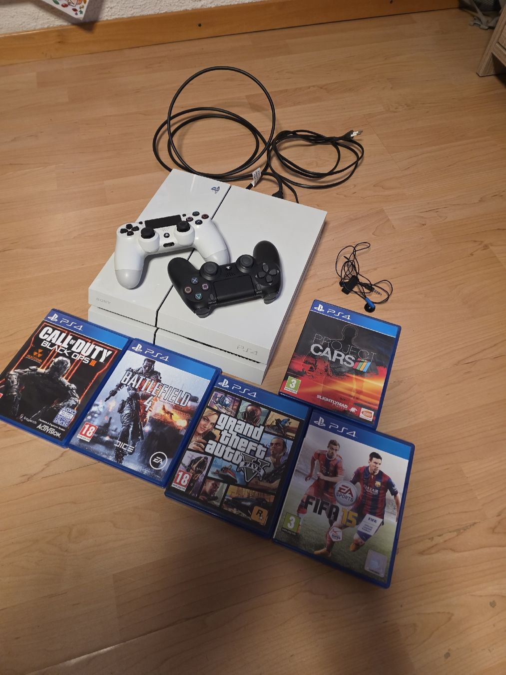 Sony Konsolen: Sony Plastation 4 – Gebraucht aus Möriken AG von lu8801
