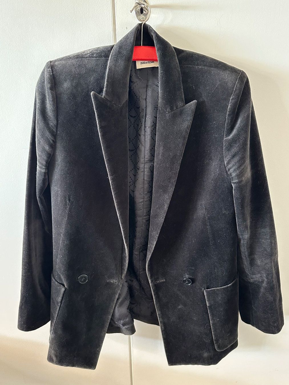 Zadig & Voltaire Giacche: Zadig & Voltaire dark grey velvet jacket size 36 – Usato da Lausanne venduto da kuroneko86