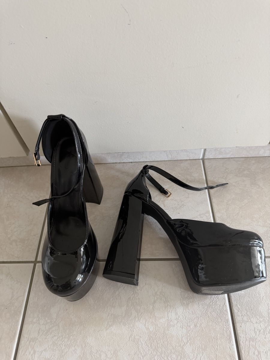 Scarpe da uomo: Escarpins plateformes vernis noirs, T41 – Usato da Lausanne venduto da bru_s6dg 2
