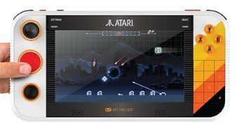 Atari Consoles: Arcade Atari Gamestation Go: Über 200 vorinstallierte Games – Neuf avec emballage d'origine à Bäch SZ par 24MusicAuktionen 1