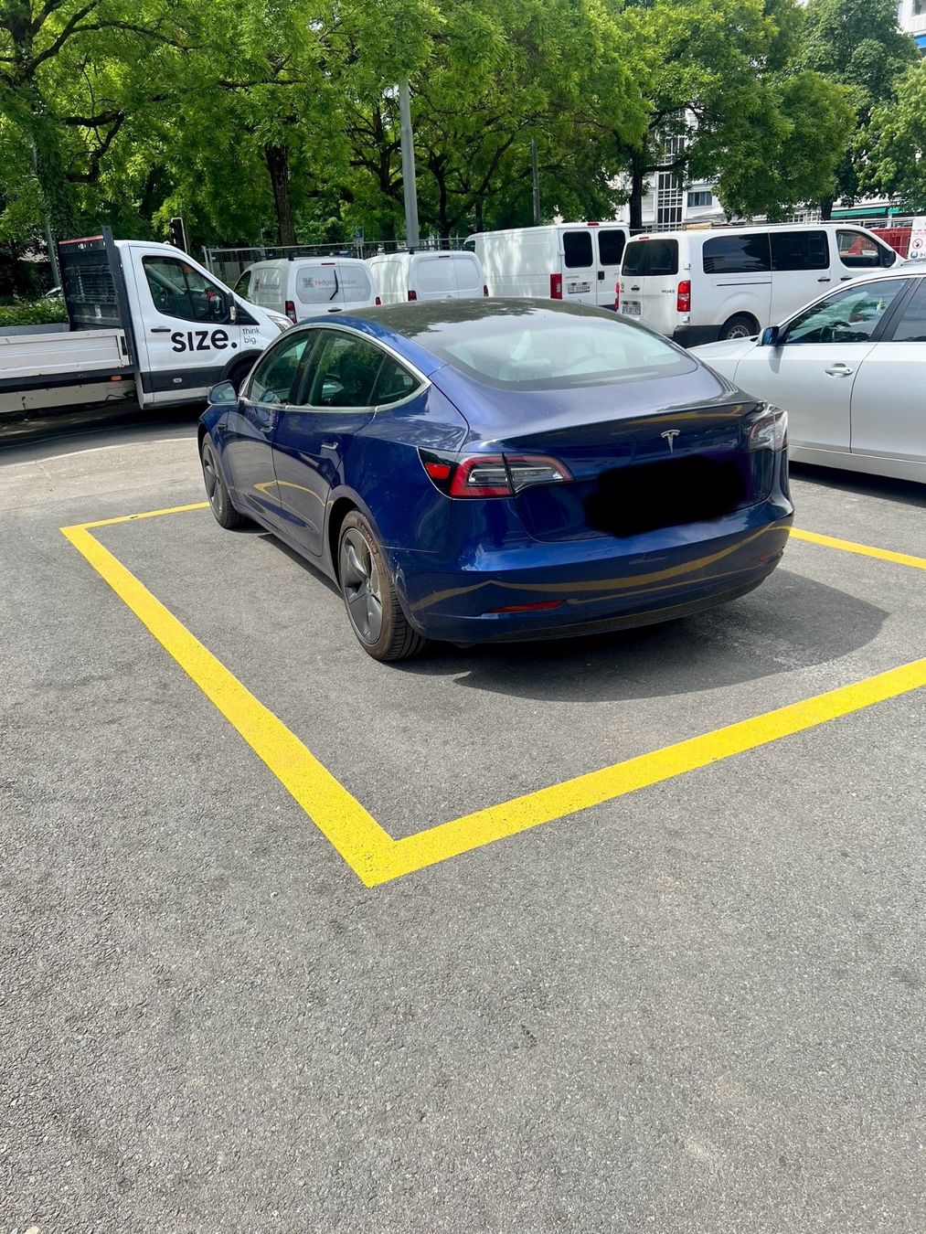 Tesla Autos: Tesla Model 3 - Long Range AWD – D'occasion à Genève par erhan-arife 2