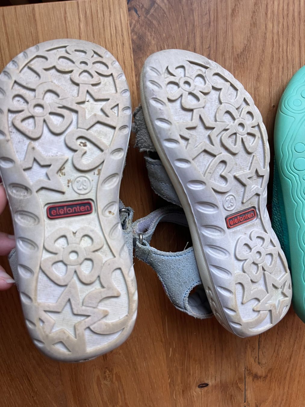 Crocs Scarpe per ragazze: Schuhpaket Gr. 29 – Usato da Bonstetten venduto da wieselflora 1
