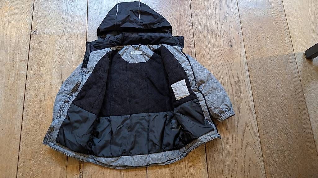 Giacche & Cappotti: Winterjacke Gr. 116 H&M – Usato da Zürich venduto da FFinZH 2