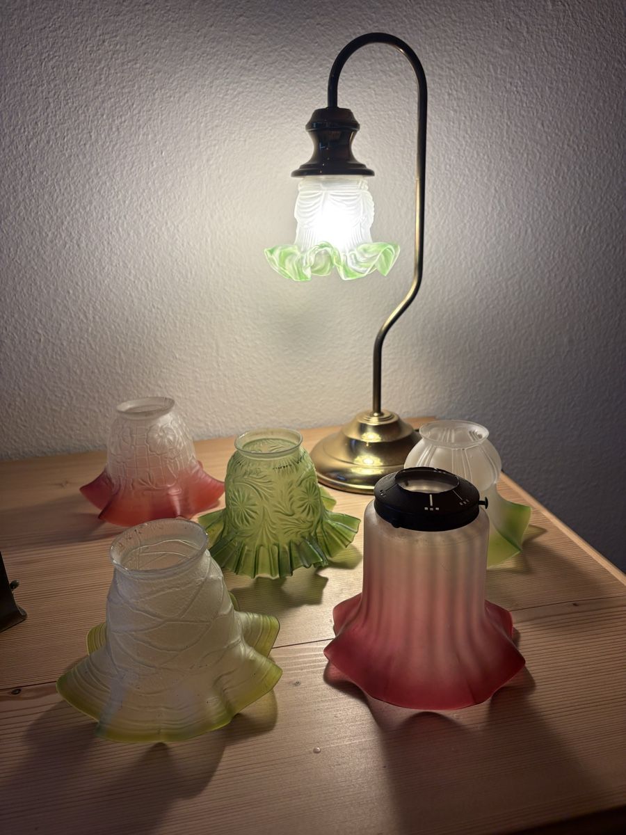 Lampade: Antike Lampe mit verschiedenen Schirme – Usato da Zell ZH venduto da Cytha90 8