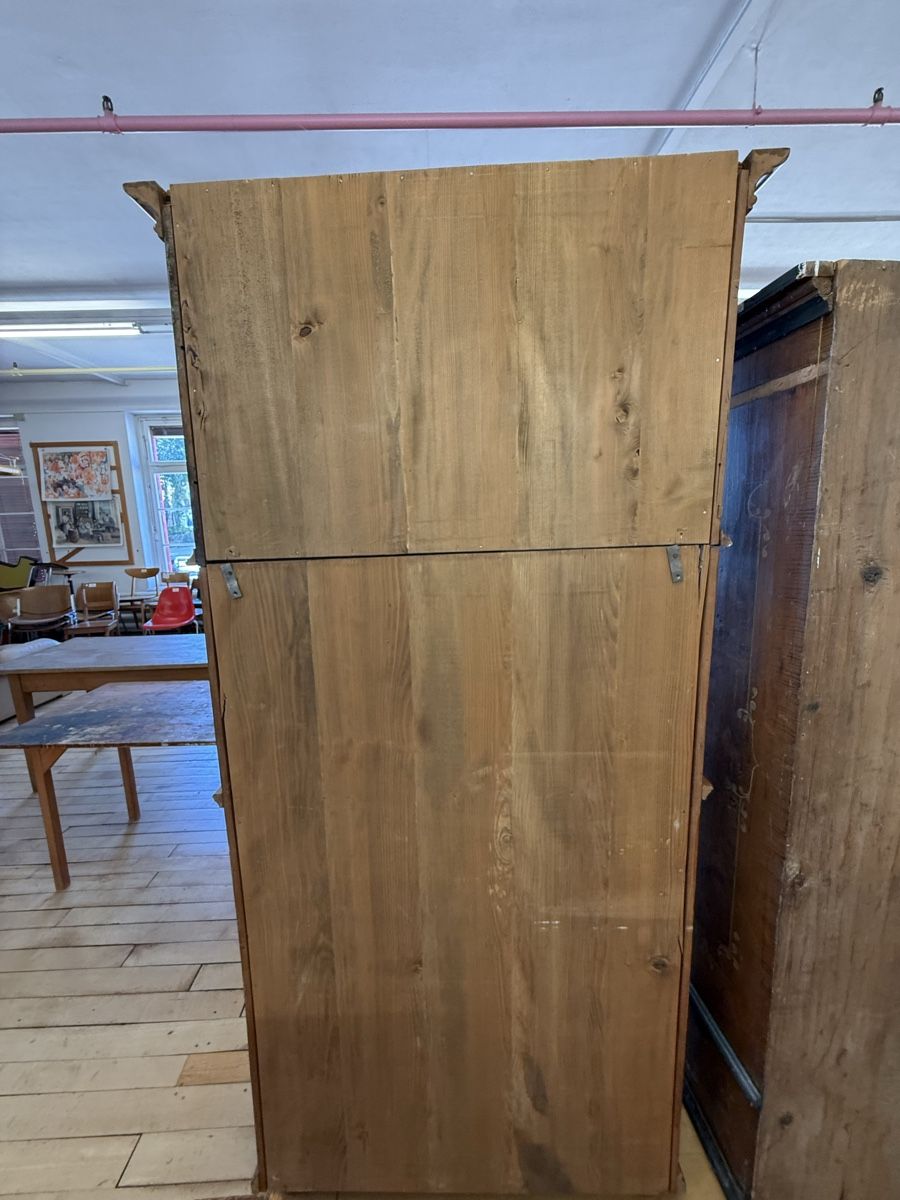Büffets: Antikes Bündner Aufsatzbuffet – Gebraucht aus Fulenbach von Annie.s_Mid_Century 4