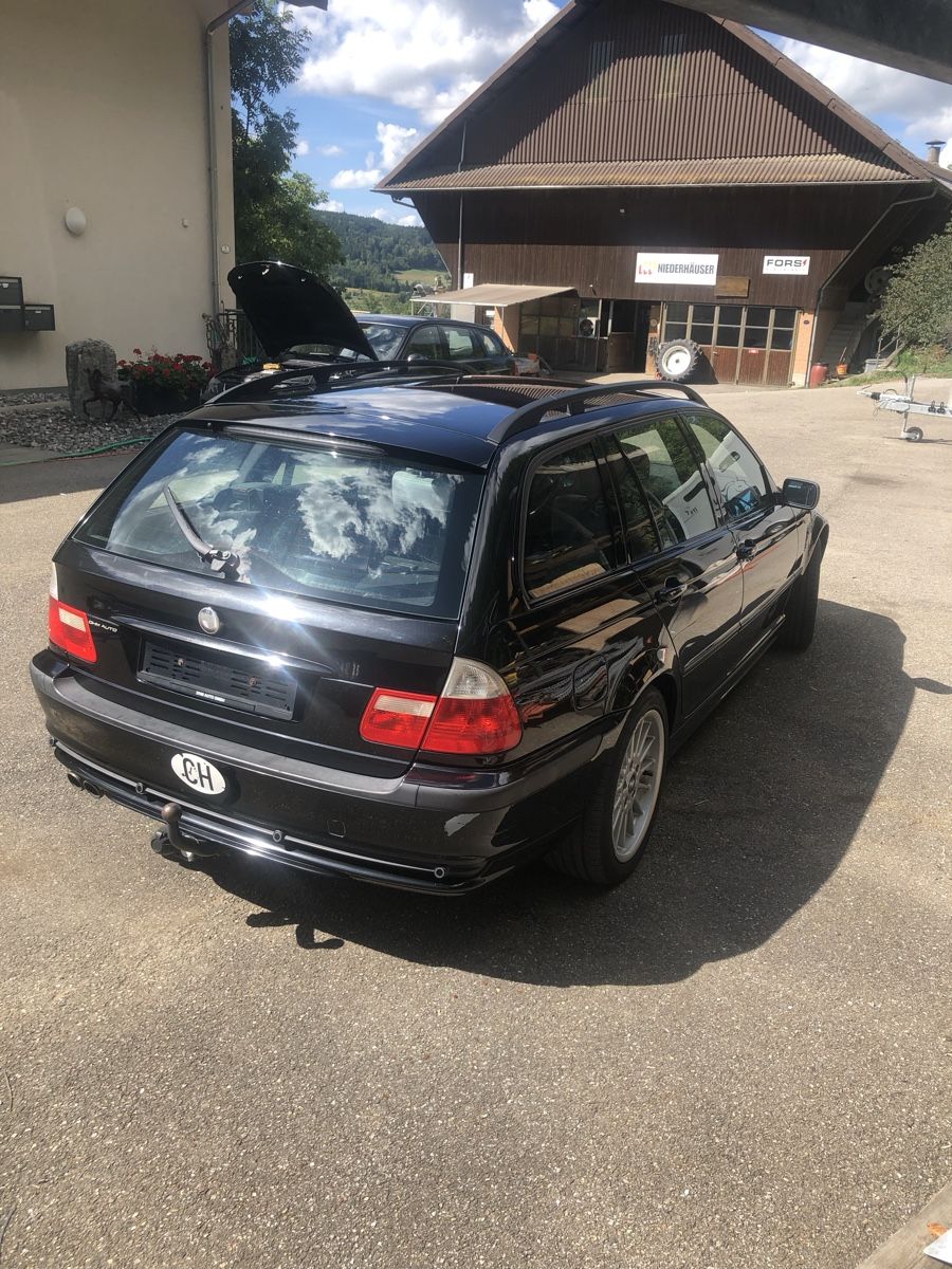 BMW Autos: BMW 330 xi – Gebraucht aus Buchs LU von Diarella 3