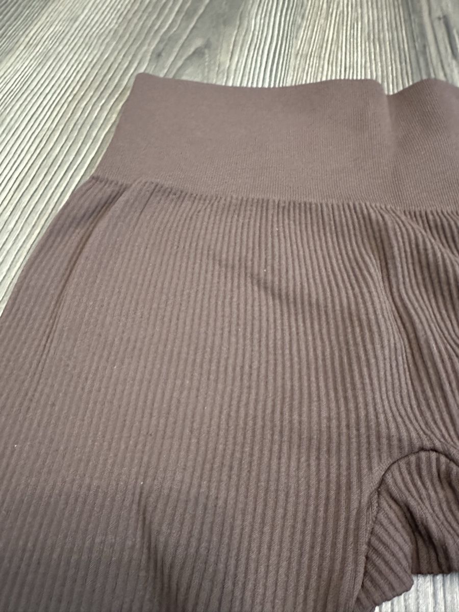 Pull&Bear Leggings: Leggings gerippt, Gr. XS braun  – Usato da Schaanwald venduto da ael248 1